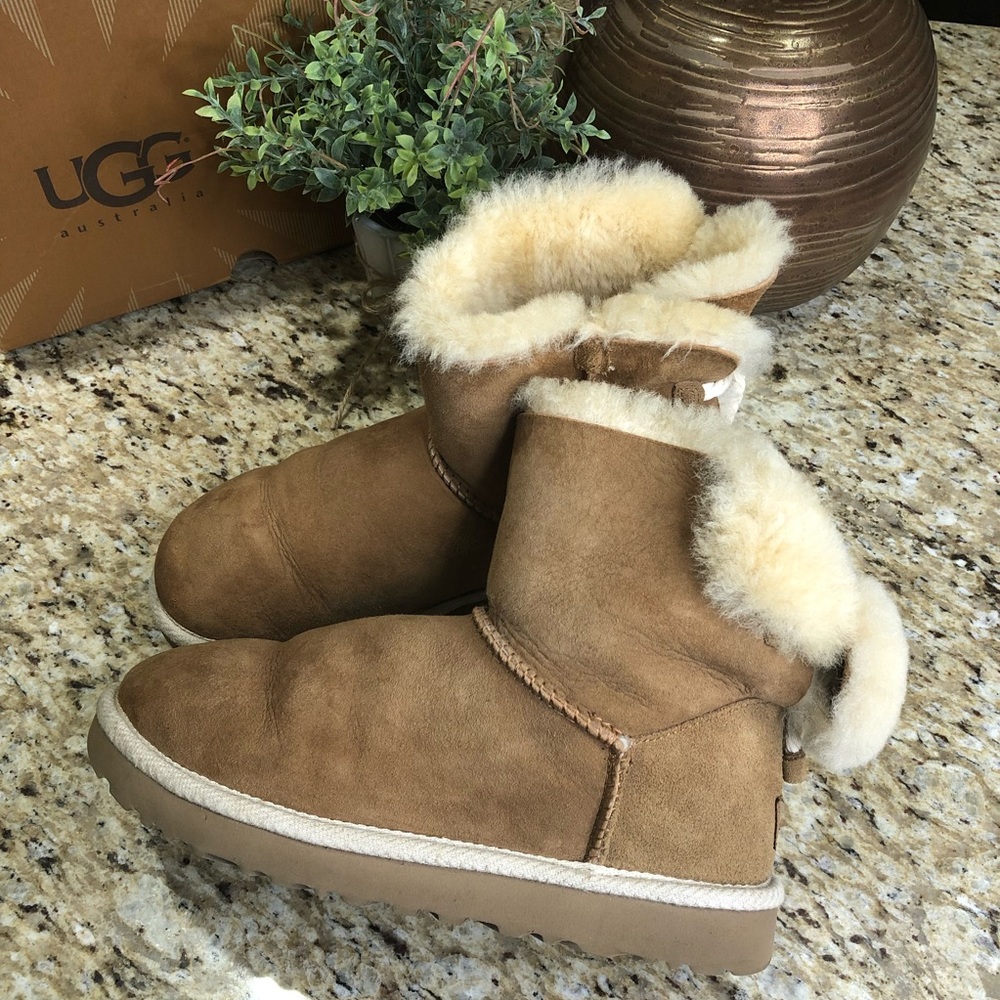 Ugg Mairi Chestnut Boots w/ Nautical Rope Bow 8